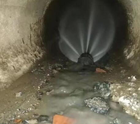 岫岩市政管道清淤